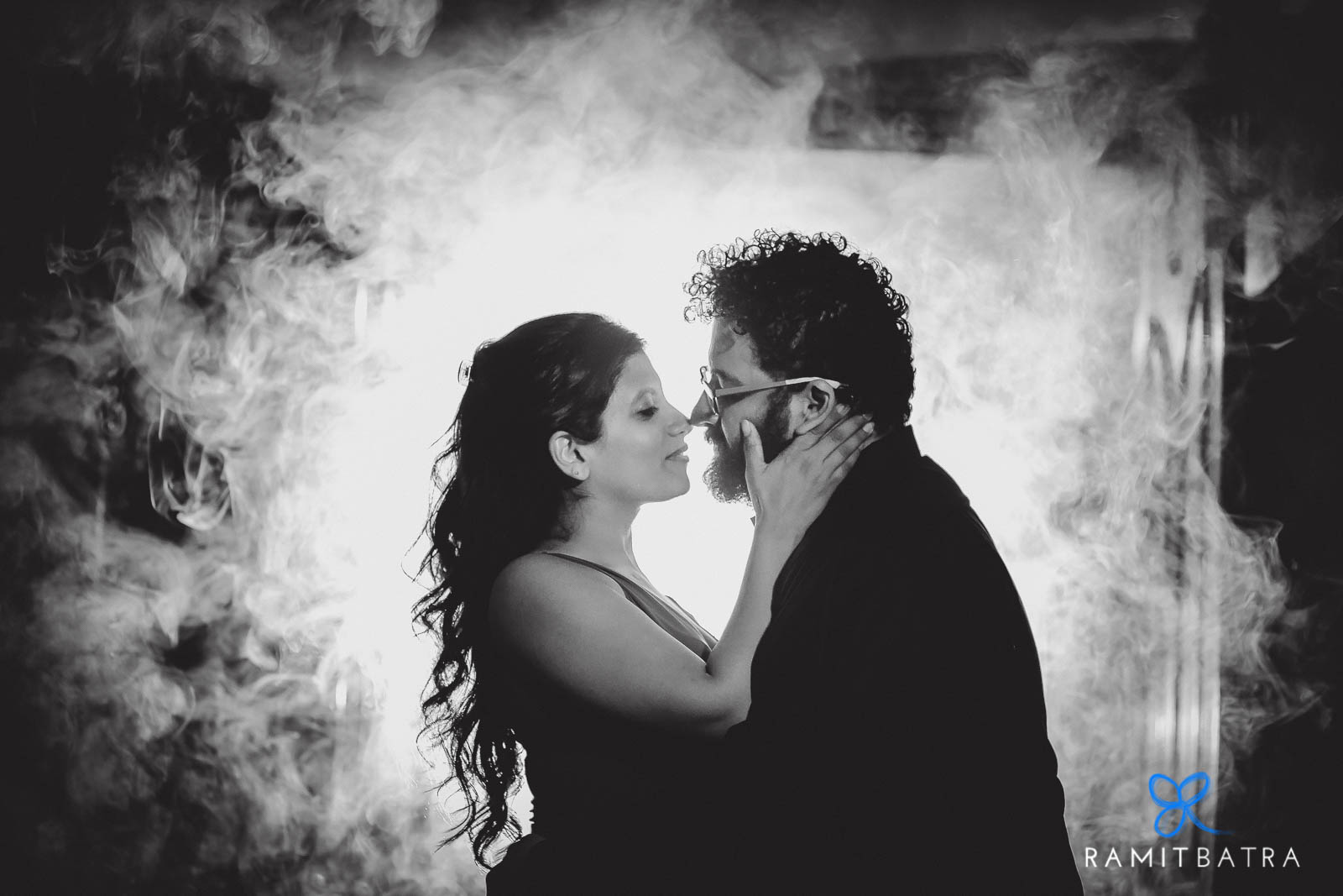 pre wedding photoshoot by ramit batra- smoke