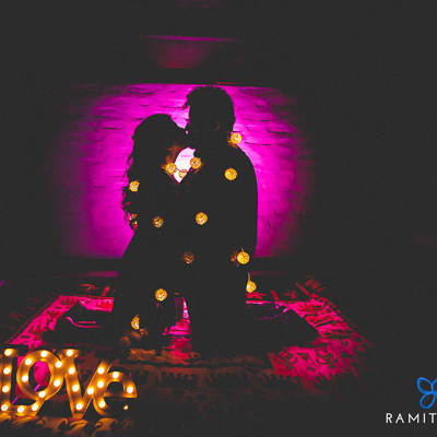 Pre Wedding Photoshoot – A Beach picnic with Guitars, Polaroid Camera & Colored Smoke